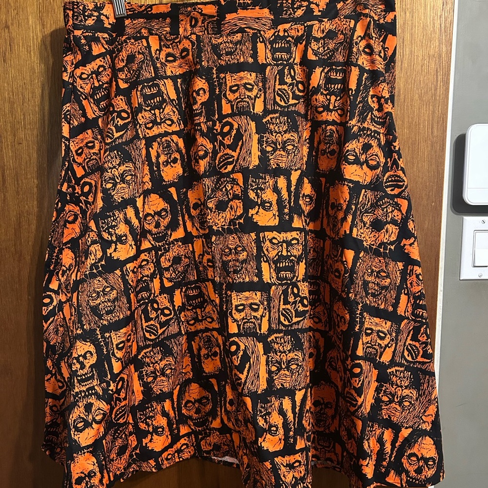 Hot Topic Orange and Black Graphic A-Line Skirt